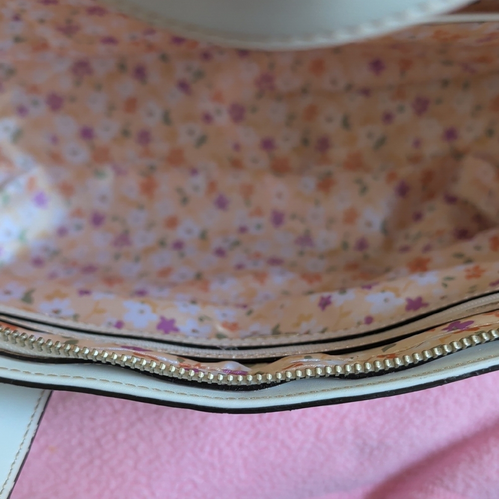 Maxx New York Natural Straw Tote with White Trim - Picture 3 of 3
